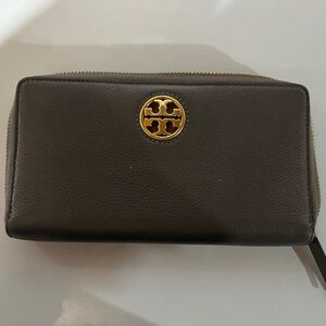 Tory Burch zip around wallet